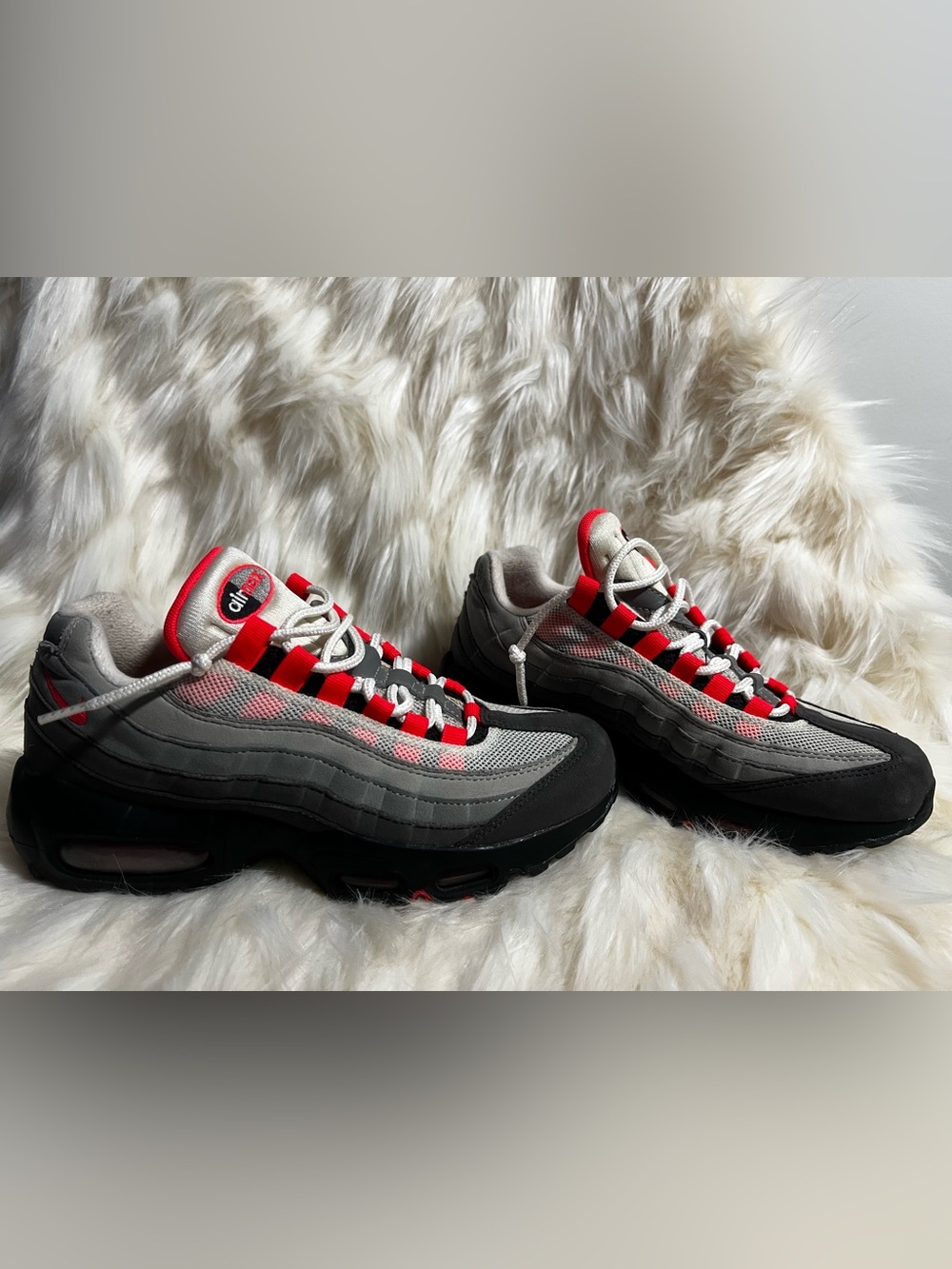 Nike Air Max 95 OG Big Bubble Solar Red AT2865-100 Women’s 7/ 5.5Y Pre-Owned -